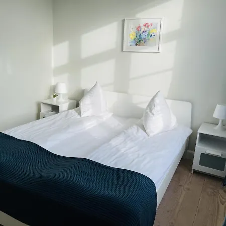 Aday - Modern Living - Ying Penzion *