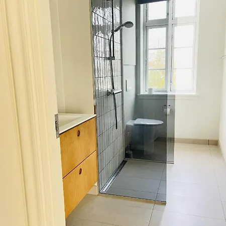 Aday - Modern Living - Ying *